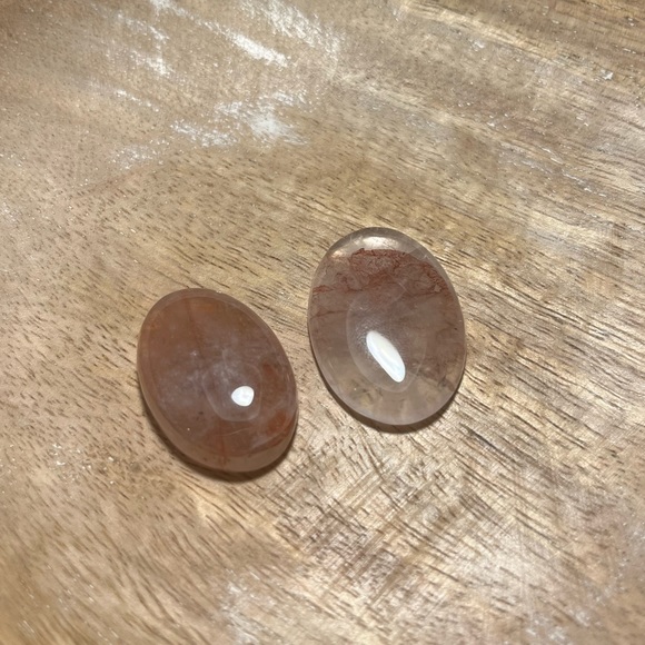 Natural Red Hematoid Quartz Cabochon Stones - Picture 4 of 7